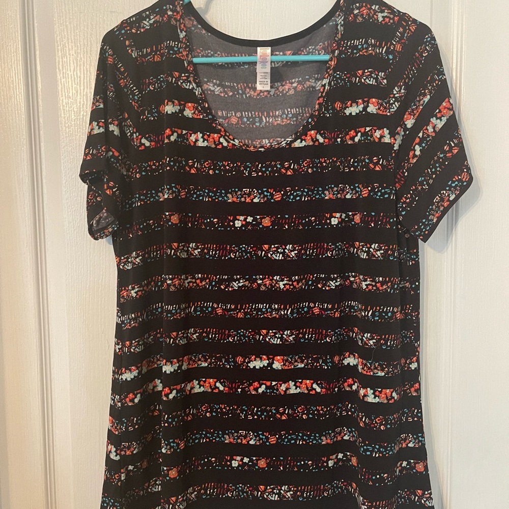 LuLaRoe Slinky Classic Tee